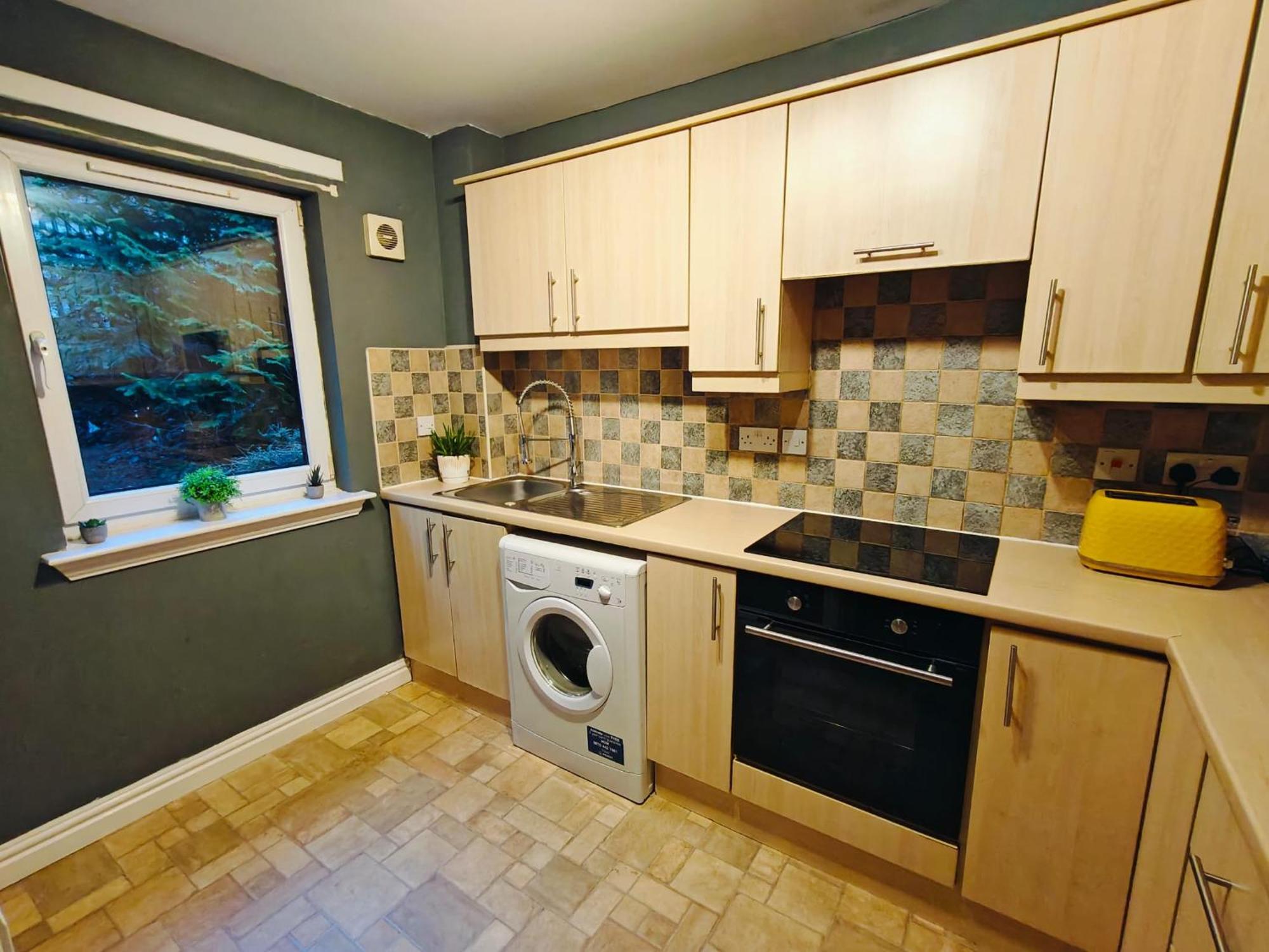 La Casita, Quarry - 2 Bedroom Entire Apartment With Free Parking 格拉斯哥 外观 照片